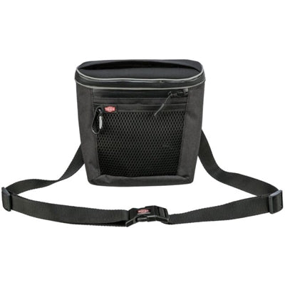 Trixie Beloningszakje Duo Treat snack pouch in black with adjustable strap and compartments.